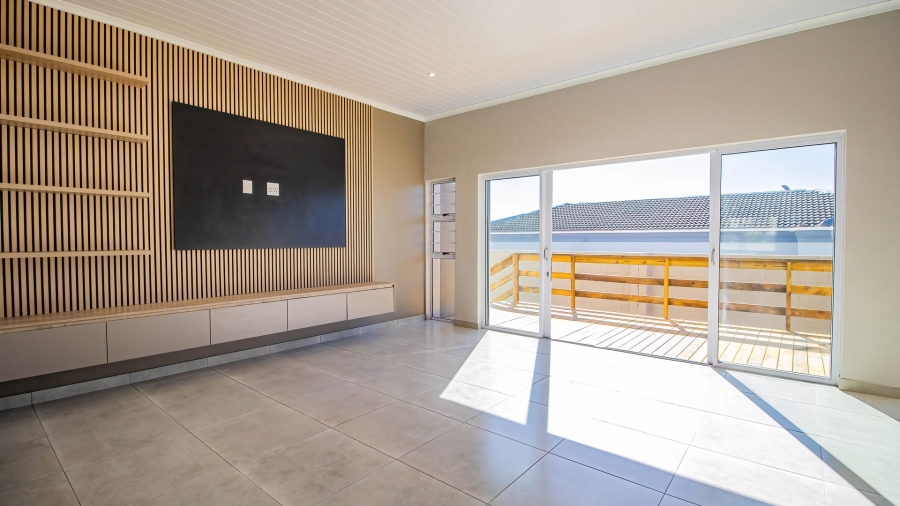 4 Bedroom Property for Sale in Country Club Western Cape